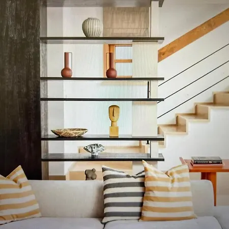 Lovely 5bd House - Upto 10 Guests. Tatil Evi *